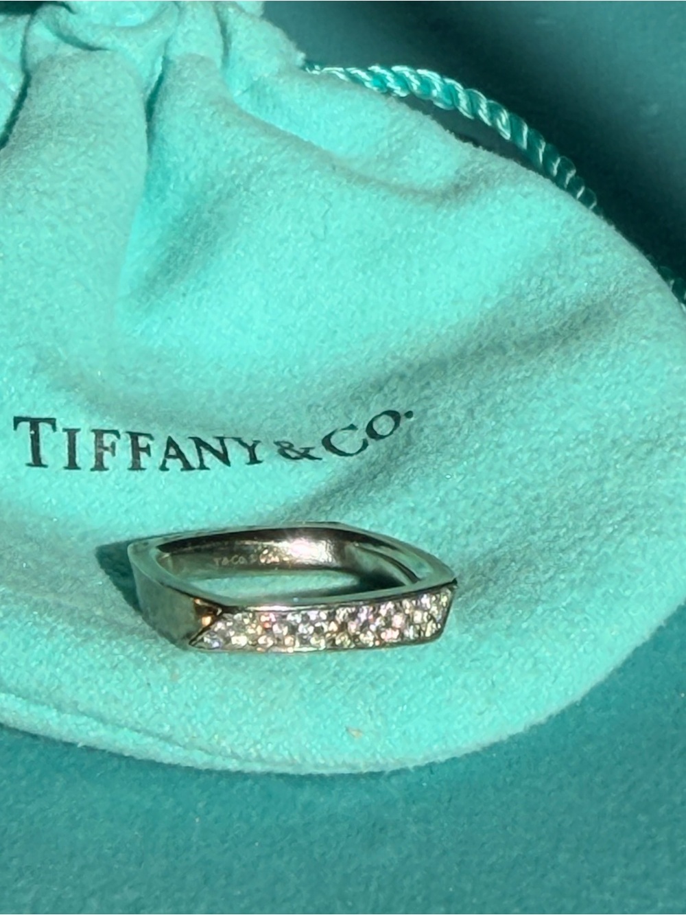 Tiffany & Co. Frank Gehry Collectors Vintage Platinum Diamond Pavé ring.
